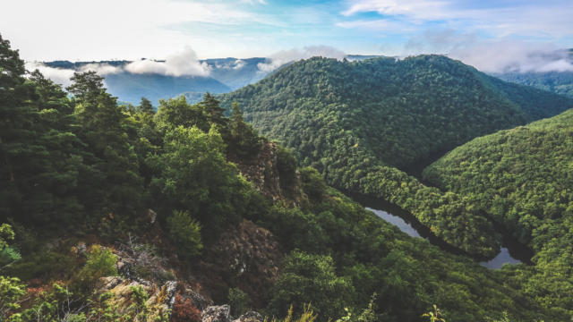 Vue sur la Luzège - Belvédère de l'Echamel - Laval-sur-Luzège