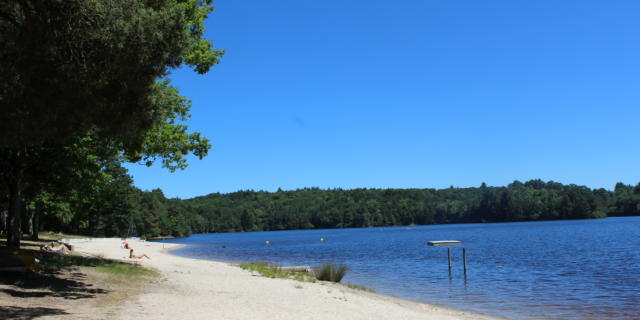 Le lac de Marcillac-la-Croisille