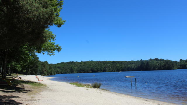 Le lac de Marcillac-la-Croisille