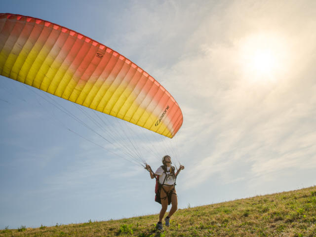 Parapente aux Monedieres