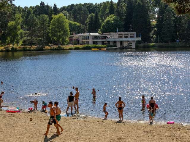 Plage du Lac du Deiro