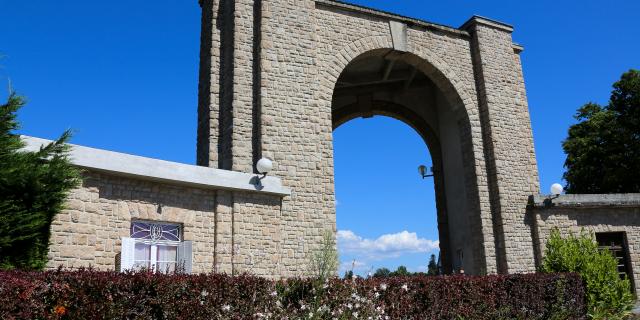 L'arche du stade François Chassaing - Egletons