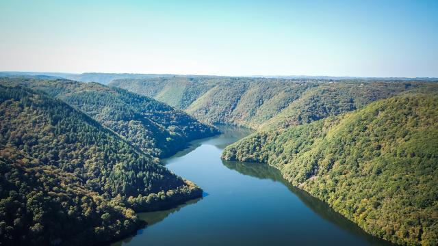 Gorges de la Dordogne vue depuis le ciel - Marcillac La Croisille