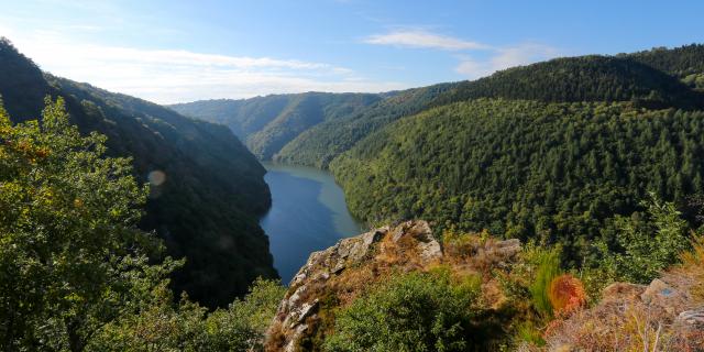 Point de vue de Chapeloune - vue sur les gorges de la Dordogne - St Merd De Lapleau