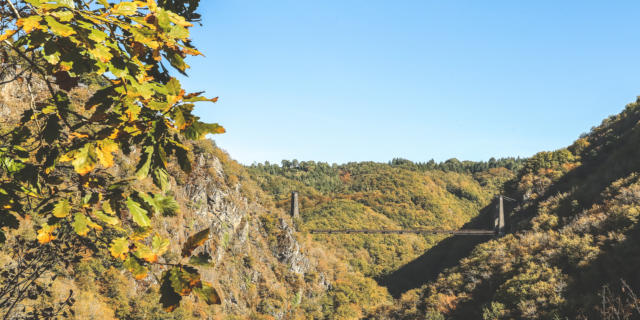 Le Viaduc des Rochers Noirs - proximité de Lapleau