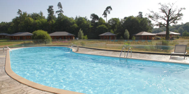 Piscine au Domaine des Monédières